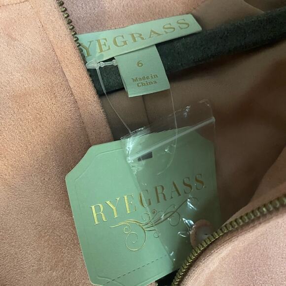 Ryegrass Suede Cropped Jacket and Shorts Set NWT Size 2 shorts Sz 6 jacket - Picture 5 of 7